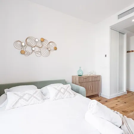 Charming Center 302 Апартаменты