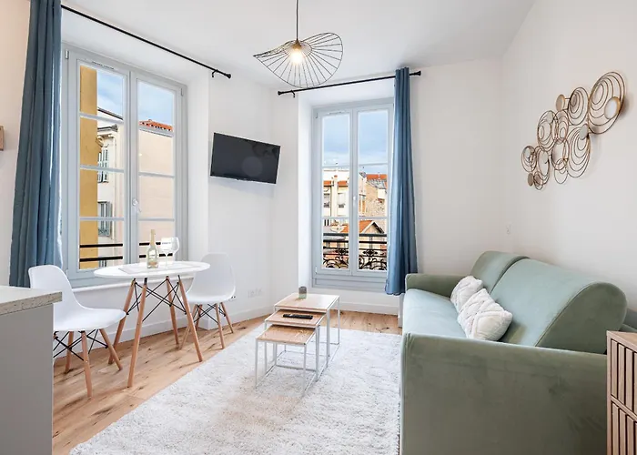 Apartamento Charming Center 302